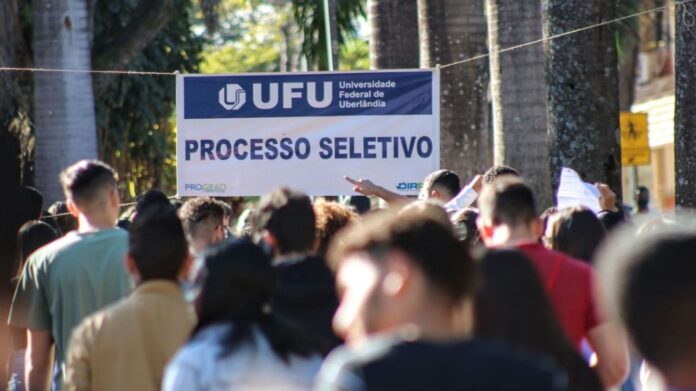 Estudantes Processo Seletivo UFU